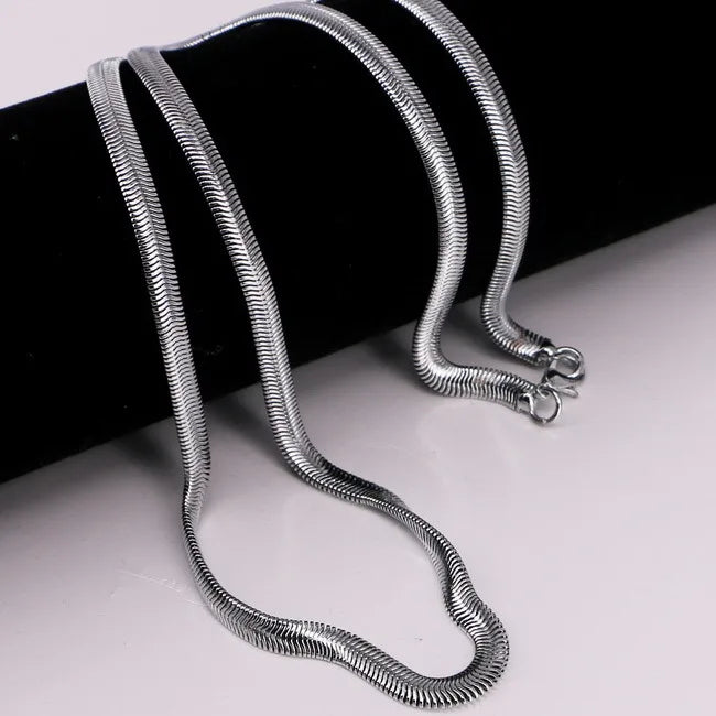 The Flat Curb Chain