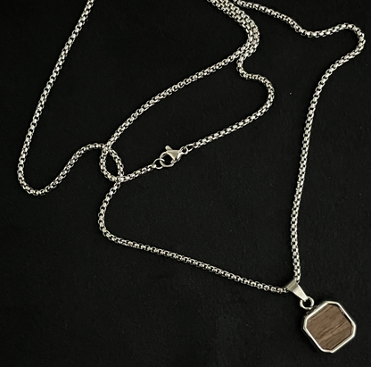 The SquareWood Pendant