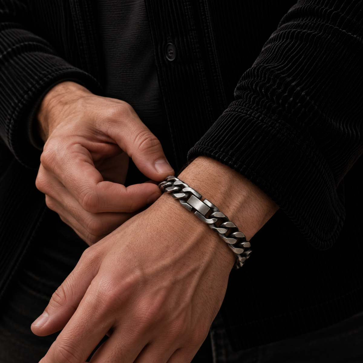 The Blacklink Bracelet (19 cm)