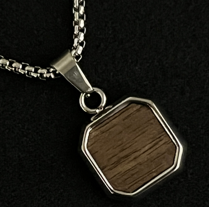 The SquareWood Pendant
