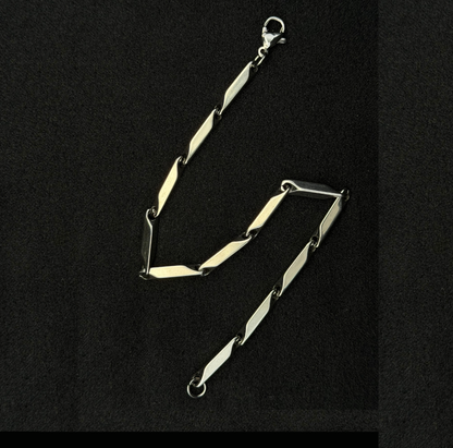 The Vertex Bracelet- (20 CM)