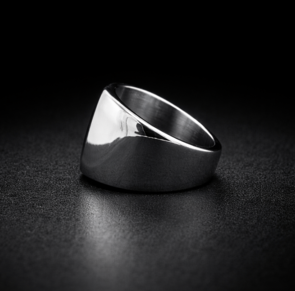 Smooth square top Ring