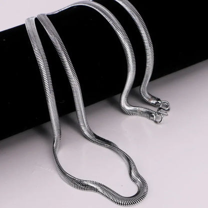 The Flat Curb Chain